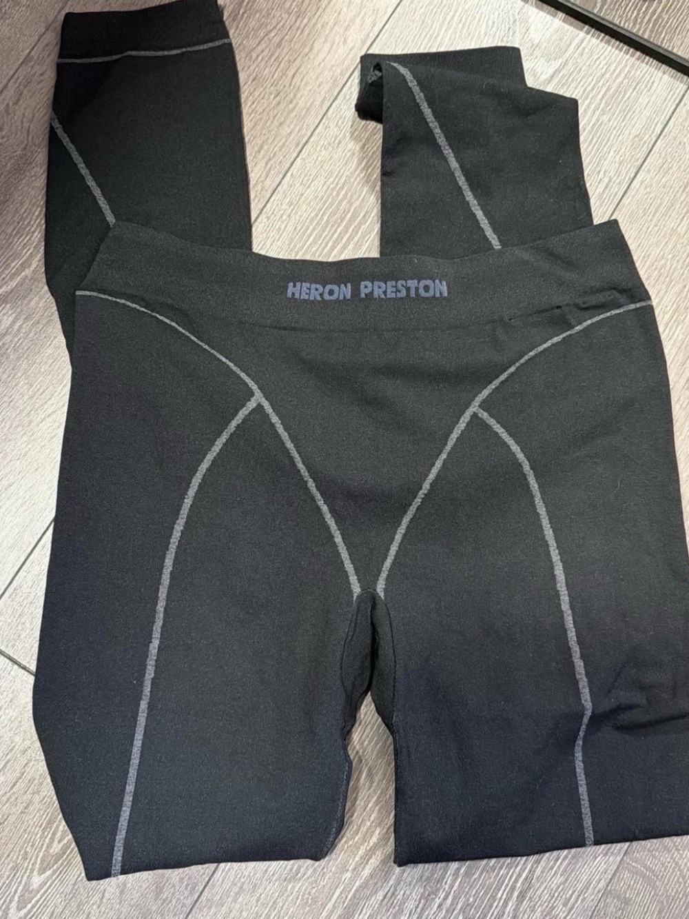 Heron Preston Black Knit Top with Orange Logo Tab - Picture 1 of 4